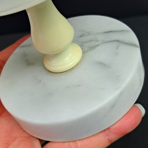 Vintage milk glass pedestal soap/trinket dish on marble base - Picture 6 of 6